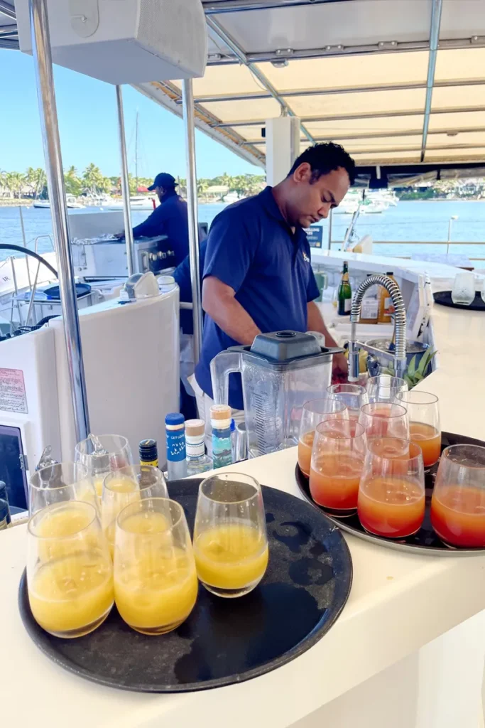 Welcome drinks served on Sabre by South Sea Sailing.